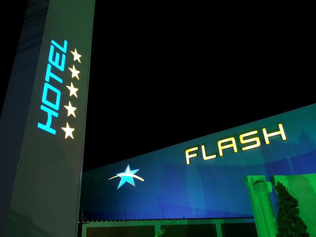 Flash Motel (Adults Only) Sao Vicente  Exterior photo